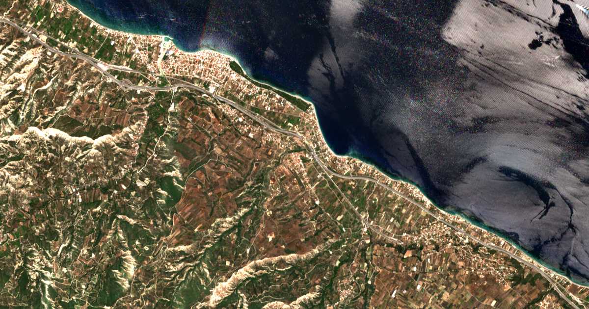 Mapa por satélite de Geliniátika