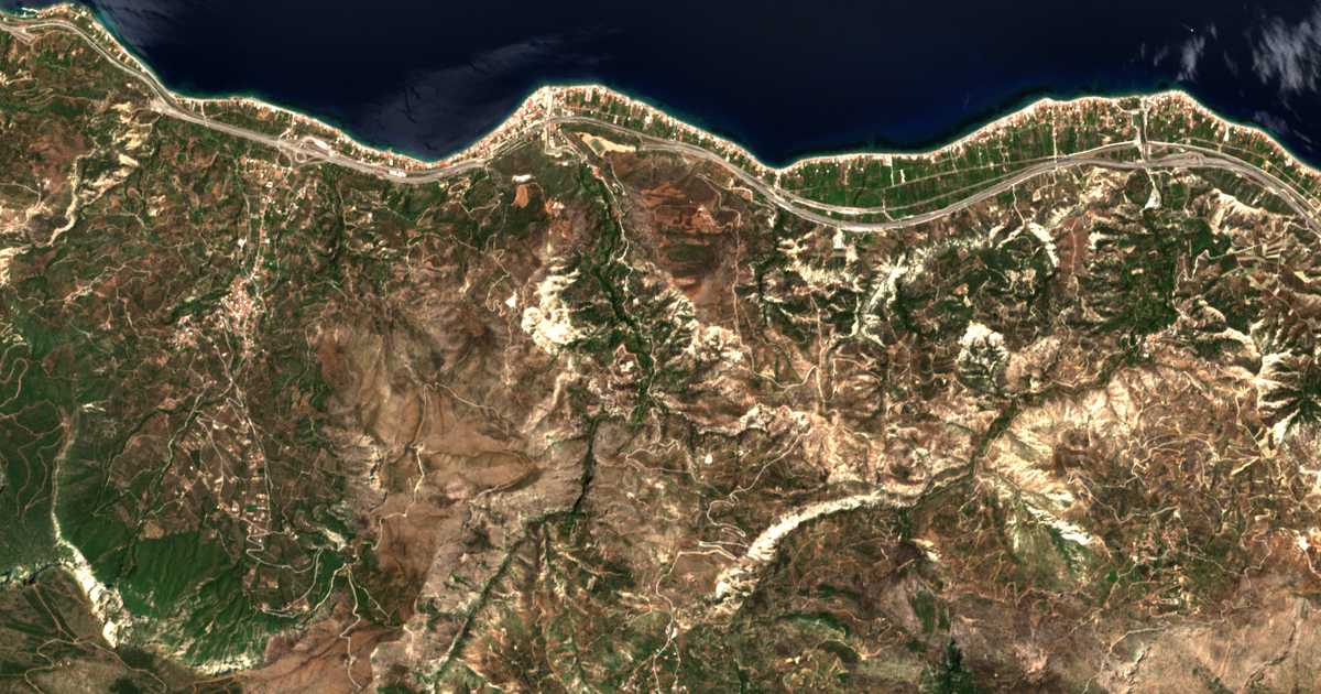Mapa por satélite de Mentourgiánika