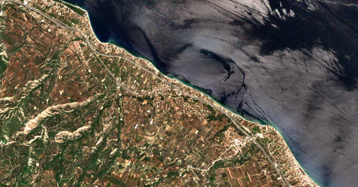 Mapa por satélite de Oikodomikós Synetairismós Ypallílon Dei