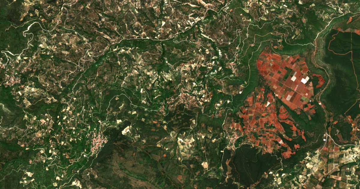 Mapa por satélite de Panarítion