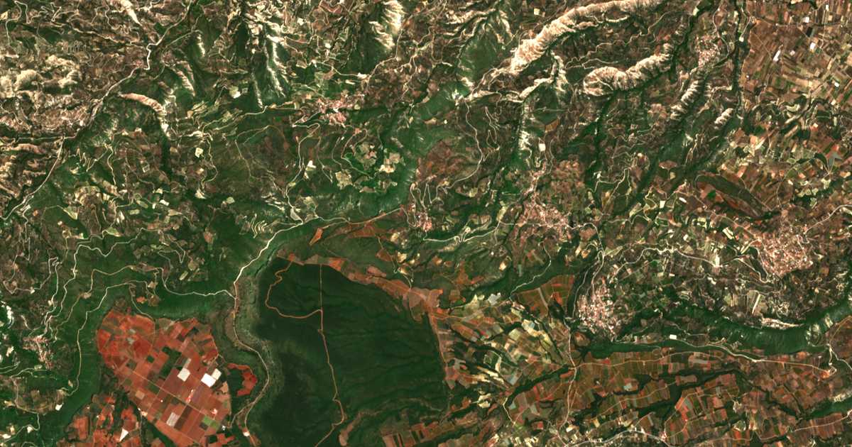 Mapa por satélite de Throfárion