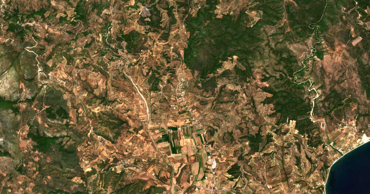 Mapa por satélite de Aigíai