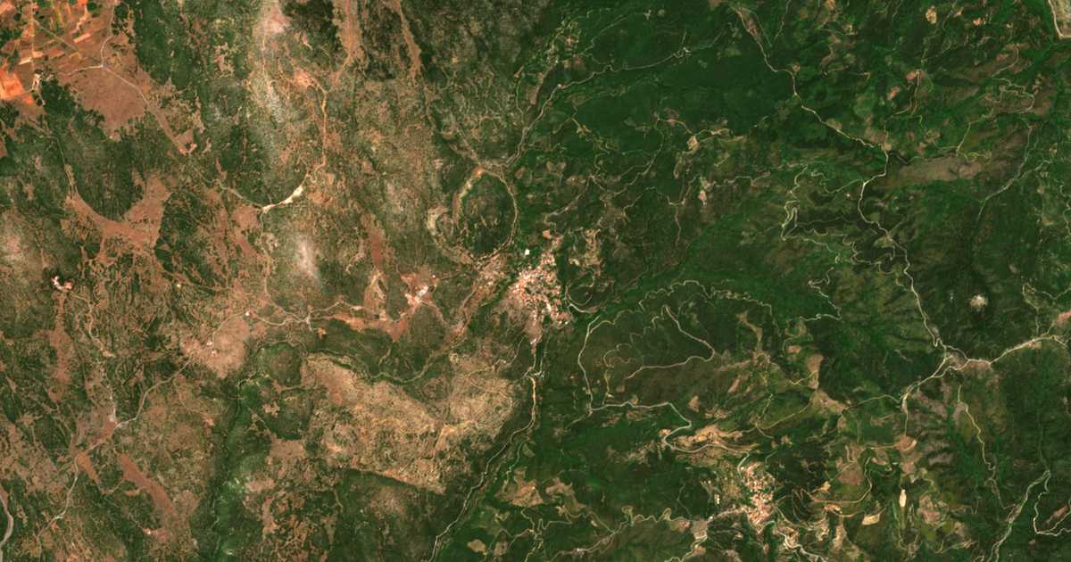 Mapa por satélite de Carias