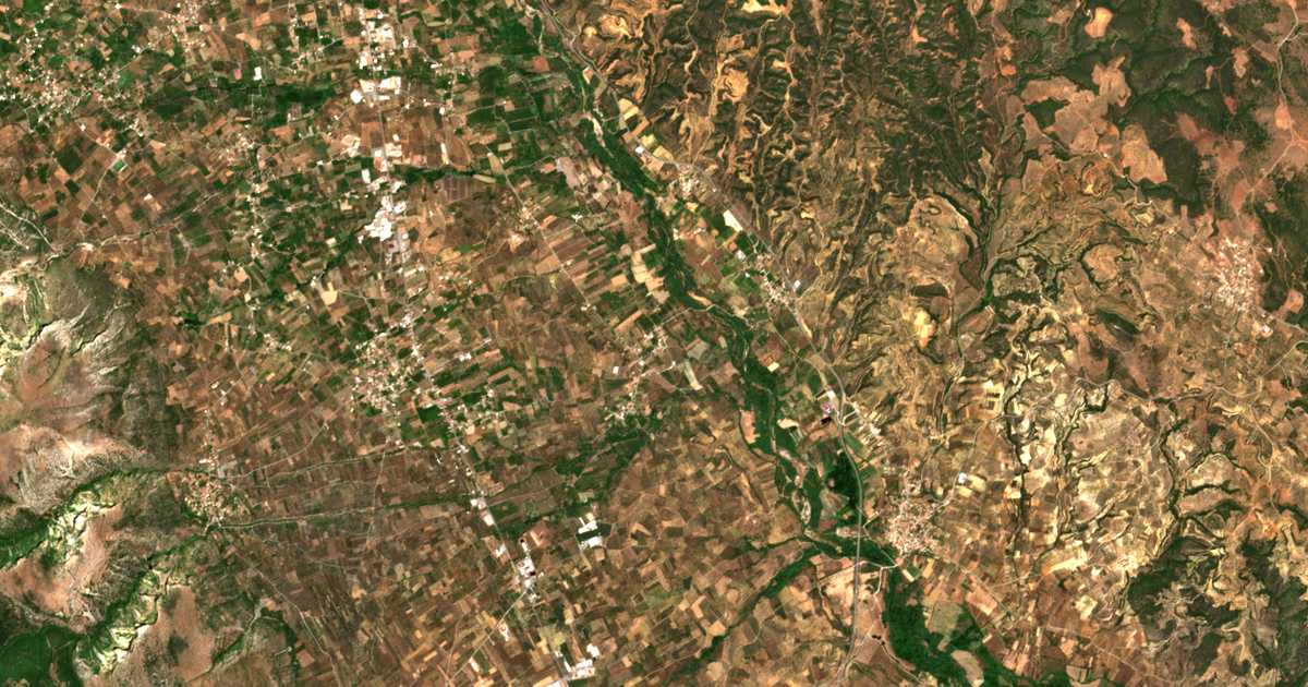 Mapa por satélite de Ríza