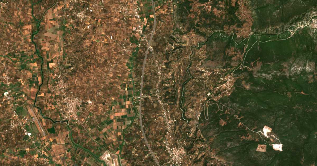Mapa por satélite de Aípeia