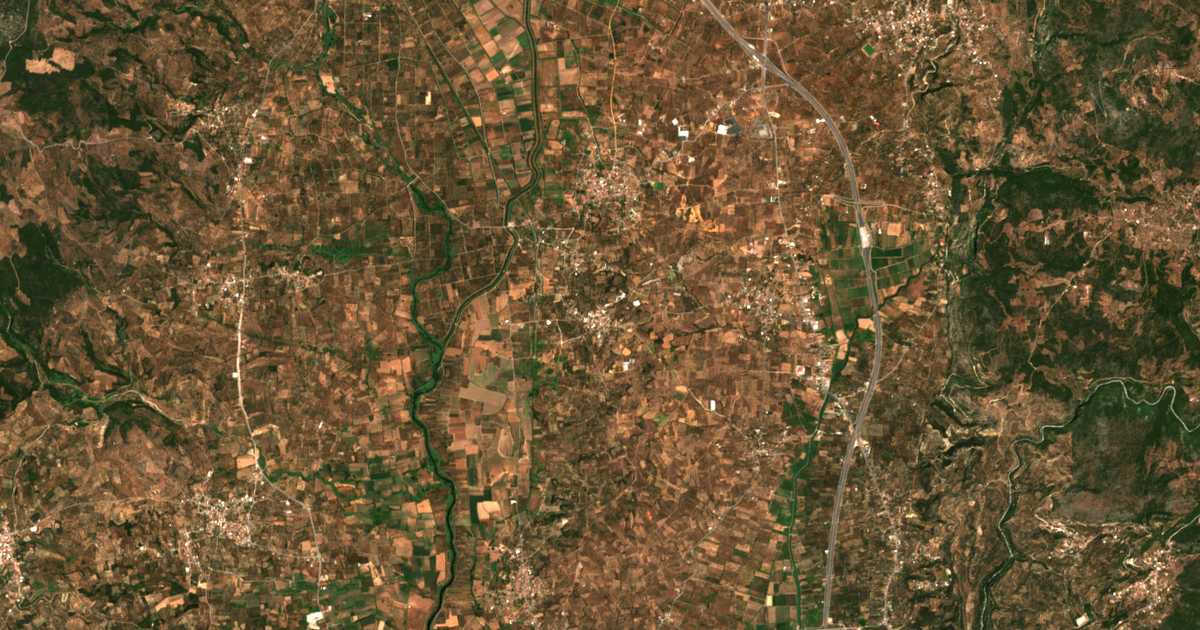 Mapa por satélite de Alónia
