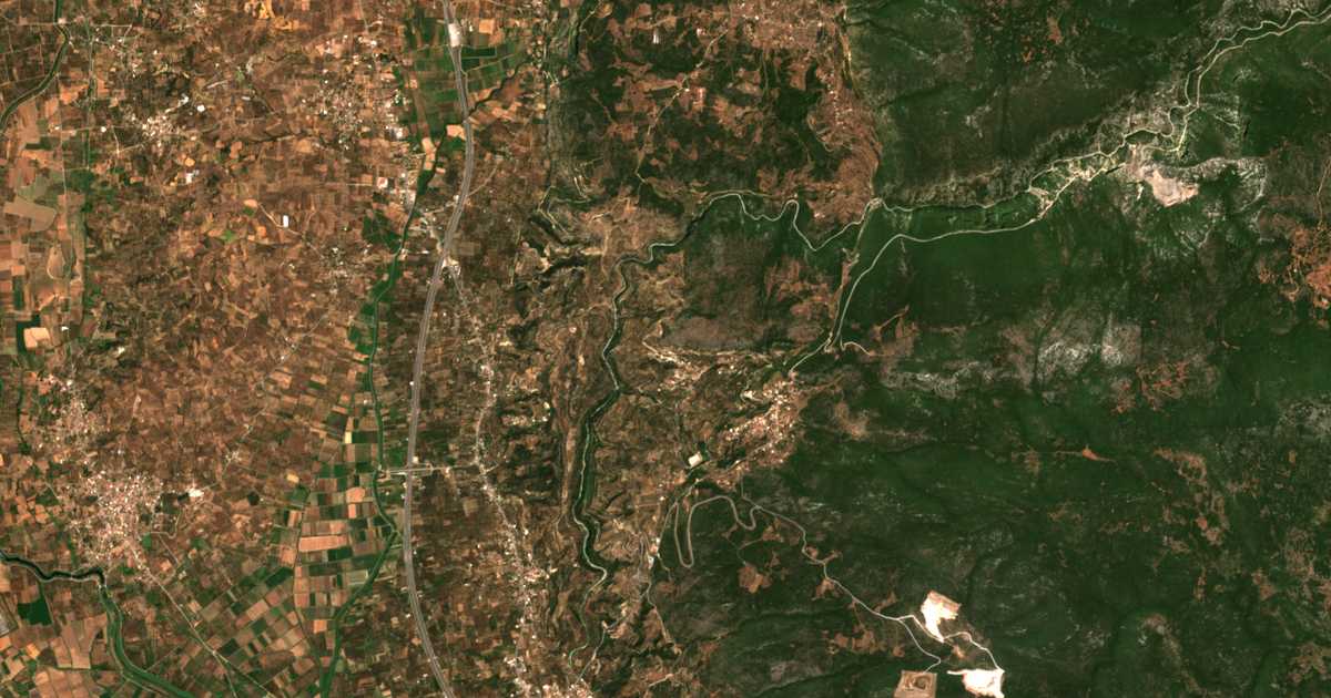 Mapa por satélite de Káto Ámfeia