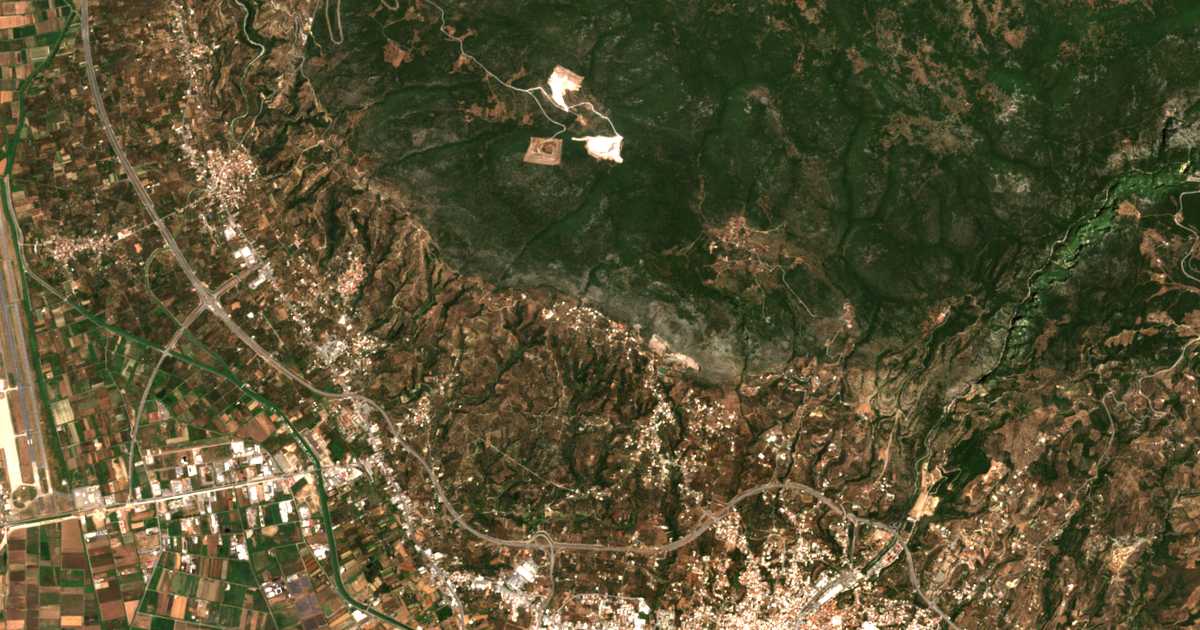 Mapa por satélite de Katsaraíika