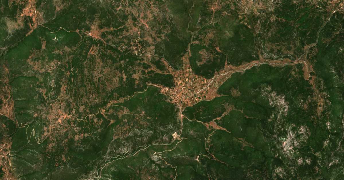 Mapa por satélite de Polianí