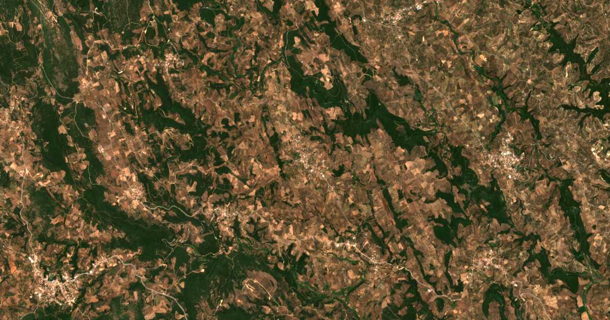 Mapa por satélite de Pelekanáda