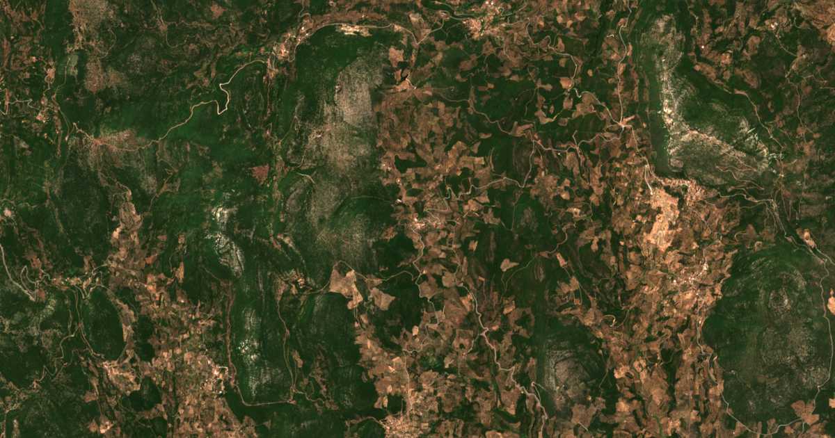 Mapa por satélite de Petrálona