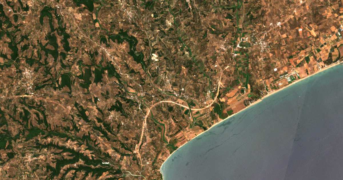 Mapa por satélite de Velíka