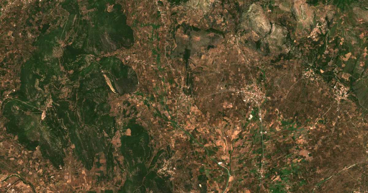 Mapa por satélite de Agrilóvounon