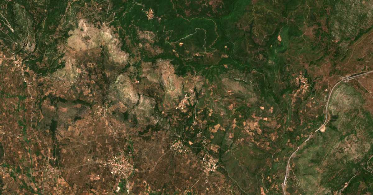 Mapa por satélite de Karnásion