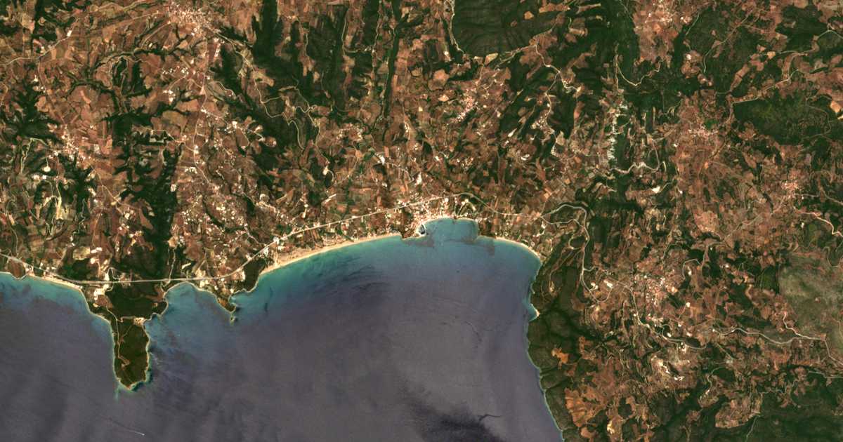 Mapa por satélite de Foinikoús