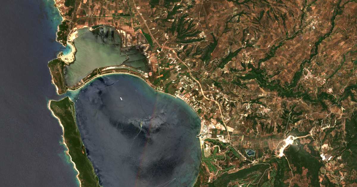 Mapa por satélite de Giálova
