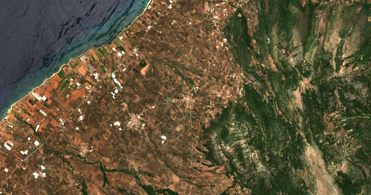 Mapa por satélite de Armenioí
