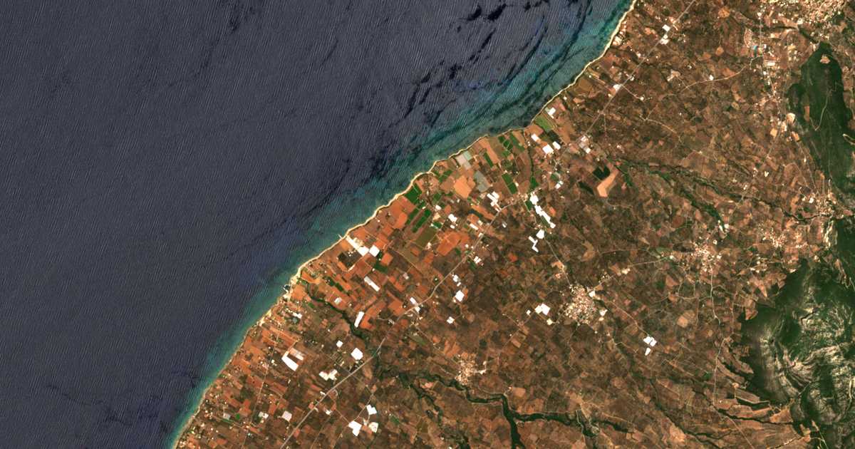 Mapa por satélite de Litharoríxi