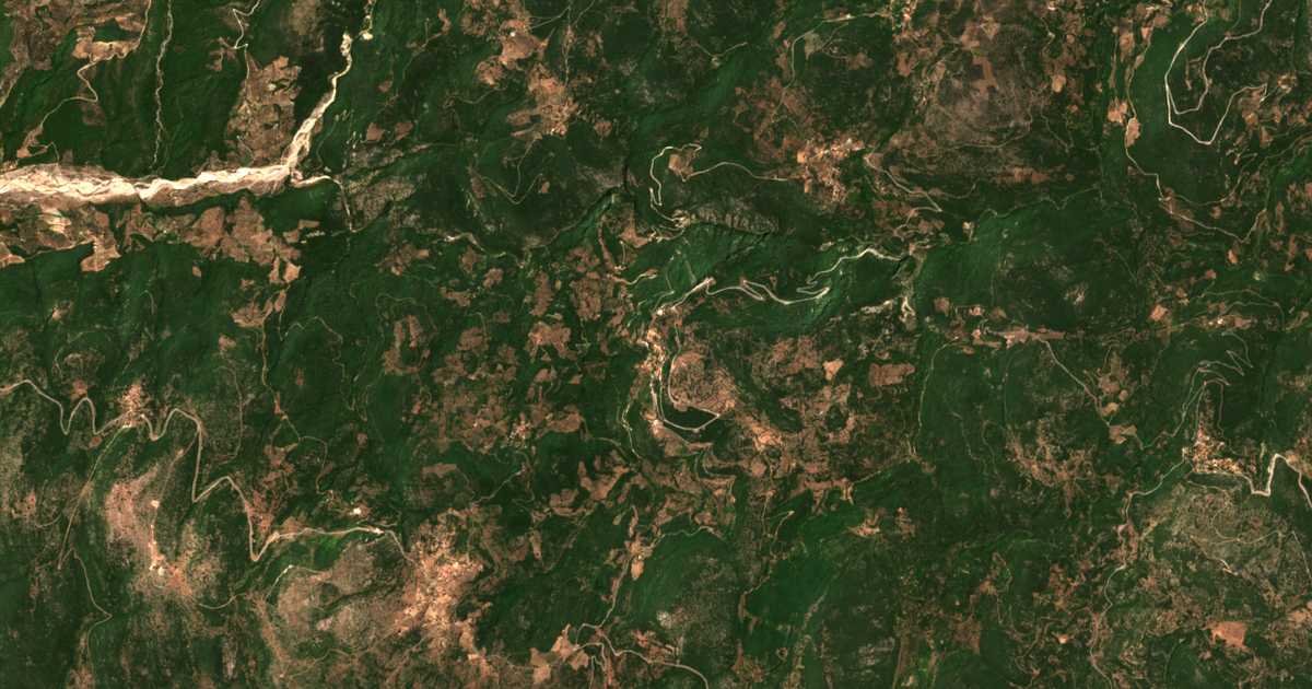 Mapa por satélite de Platánia