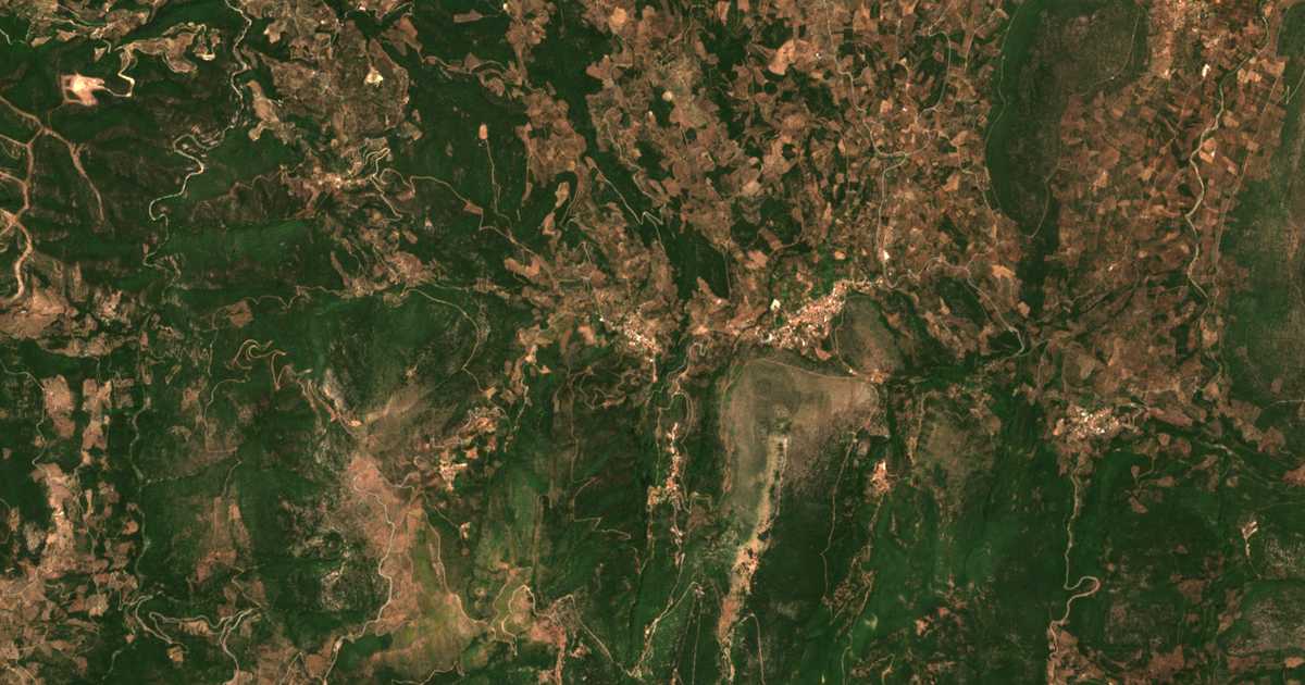 Mapa por satélite de Polythéa