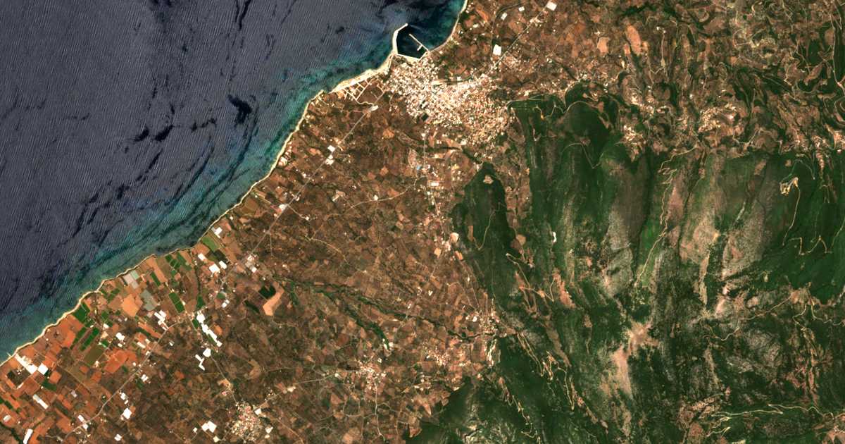 Mapa por satélite de Rouzákion