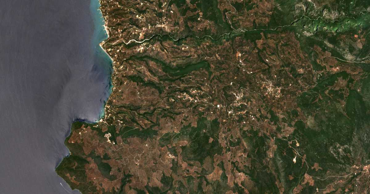 Mapa por satélite de Káto Doloí