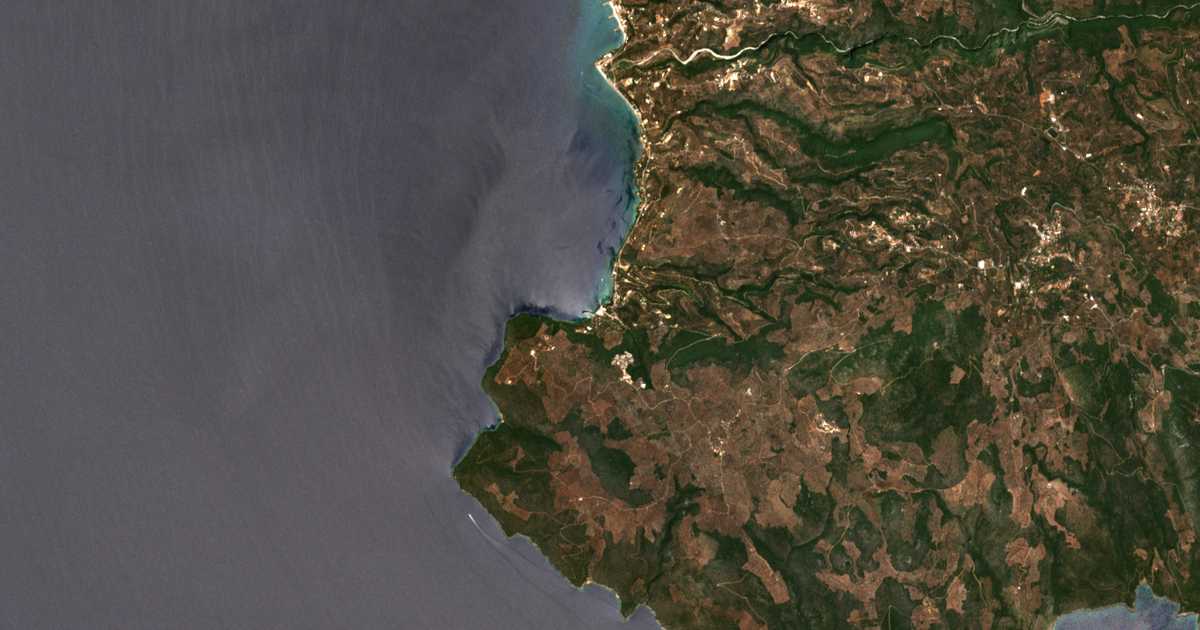 Mapa por satélite de Kitriaí