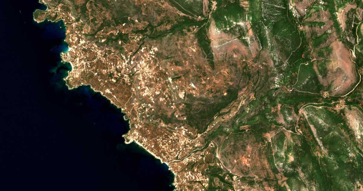 Mapa por satélite de Pýrgos