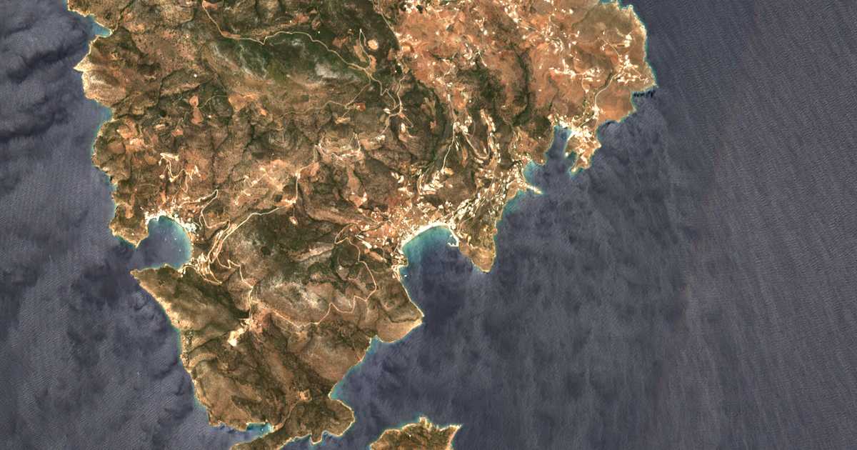 Mapa por satélite de Platýs Gialós