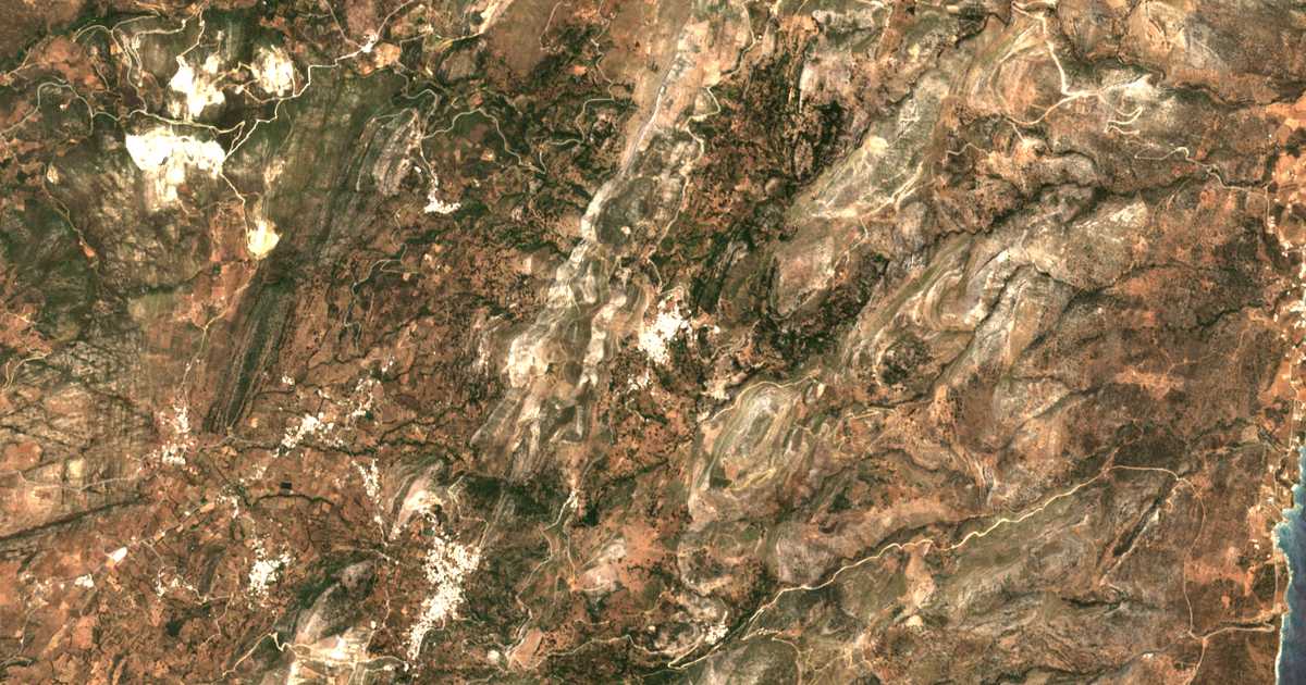 Mapa por satélite de Apeiranthos