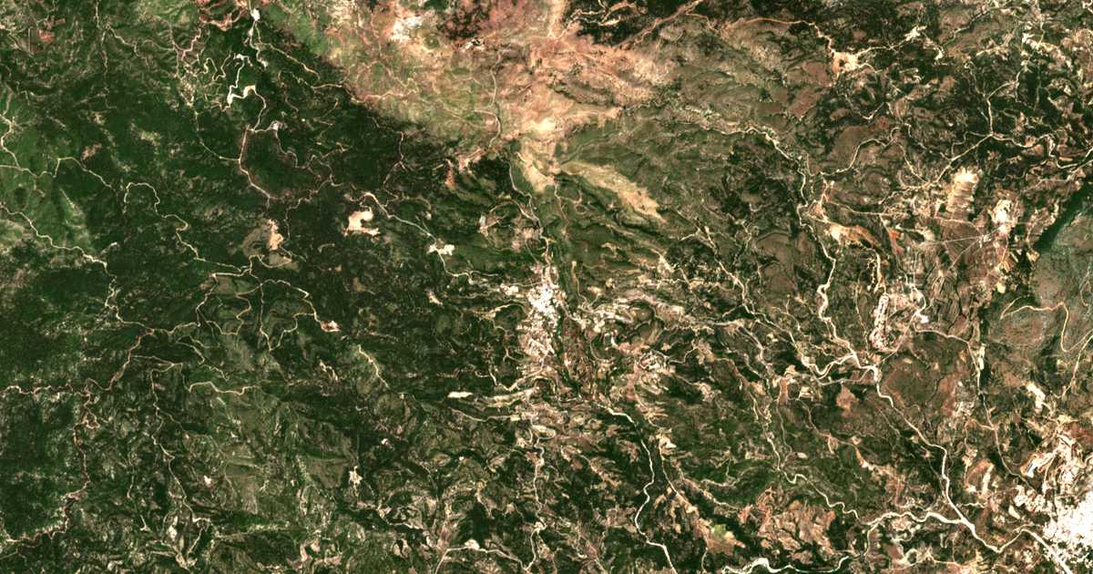 Mapa por satélite de Psínthos