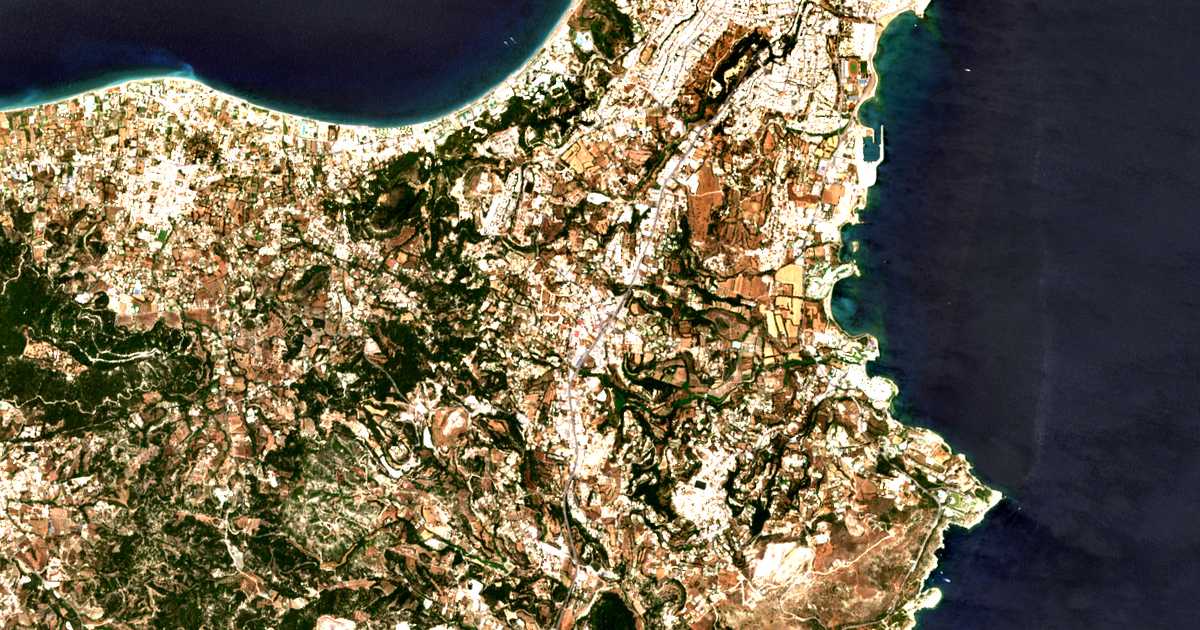 Mapa por satélite de Sgouroú