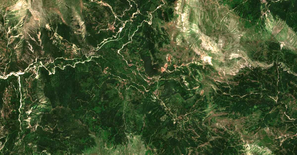 Mapa por satélite de Petrílon