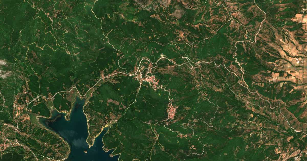 Mapa por satélite de Morfovoúnion