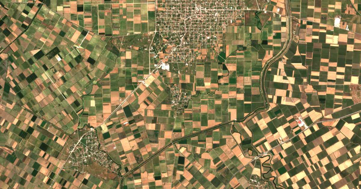 Mapa por satélite de Kalyvákia
