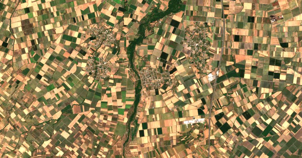 Mapa por satélite de Filía