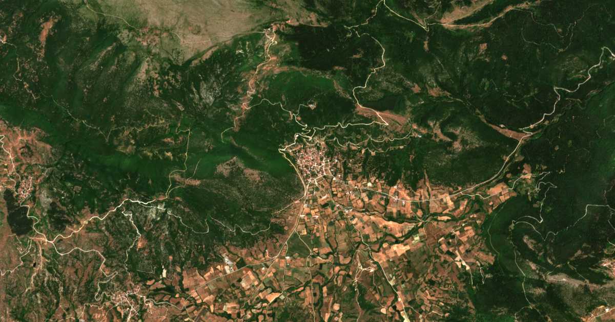 Mapa por satélite de Karyá