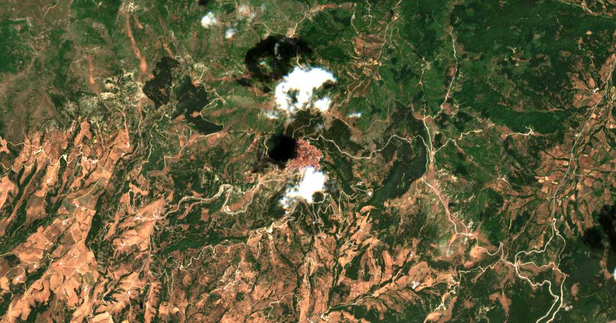 Mapa por satélite de Livádi