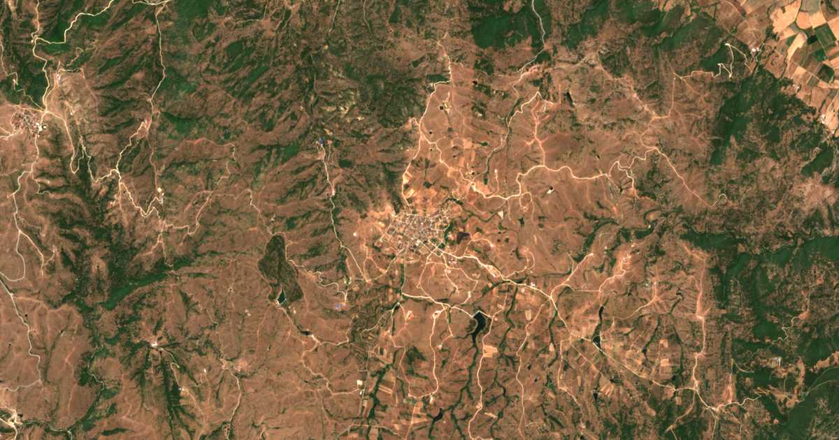 Mapa por satélite de Méga Eleftherochórion