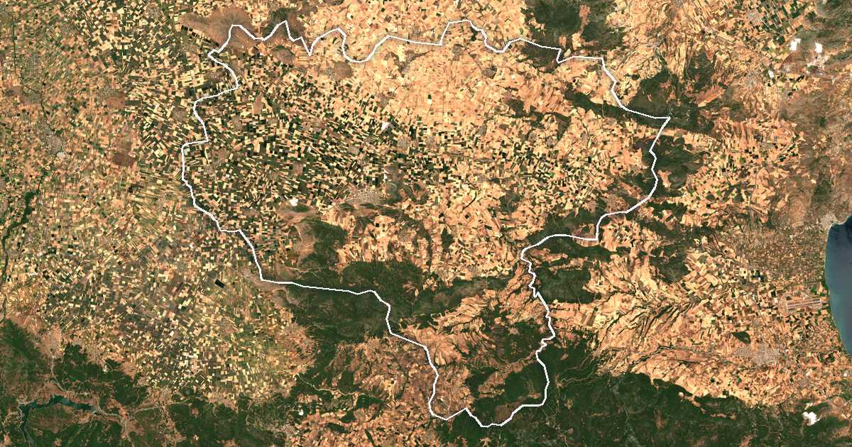 Imagen de satélite con el límite trazado: Farsala
