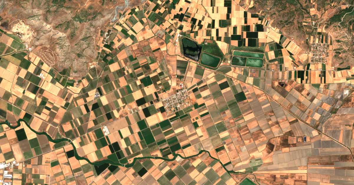 Mapa por satélite de Elefthérion