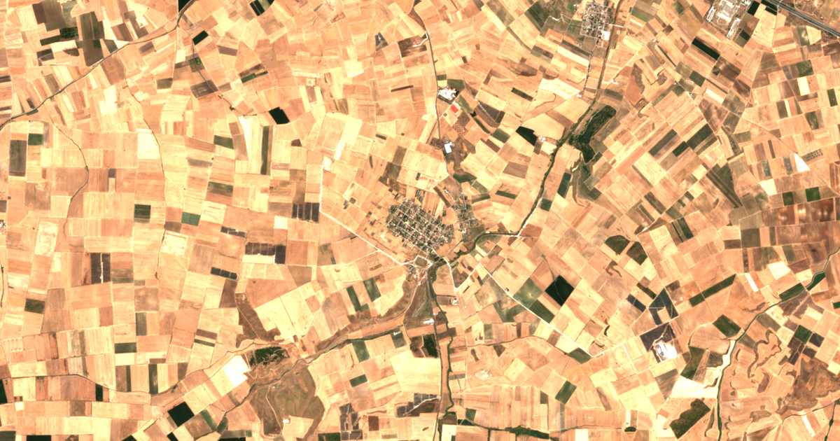 Mapa por satélite de Néai Karyaí