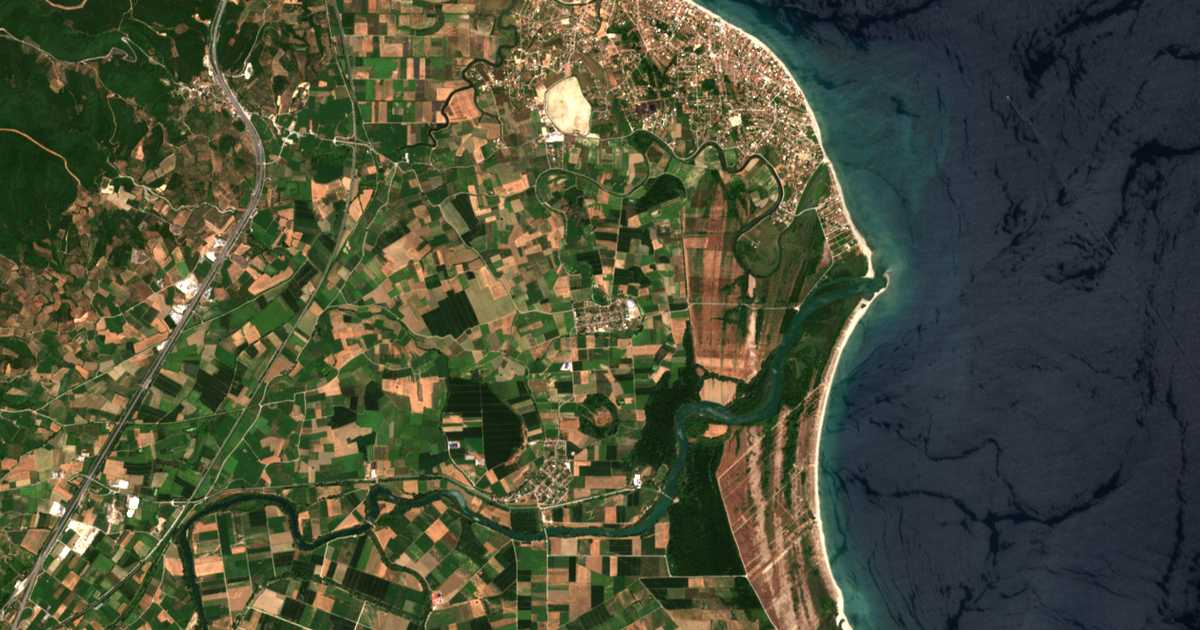 Mapa por satélite de Kouloúra