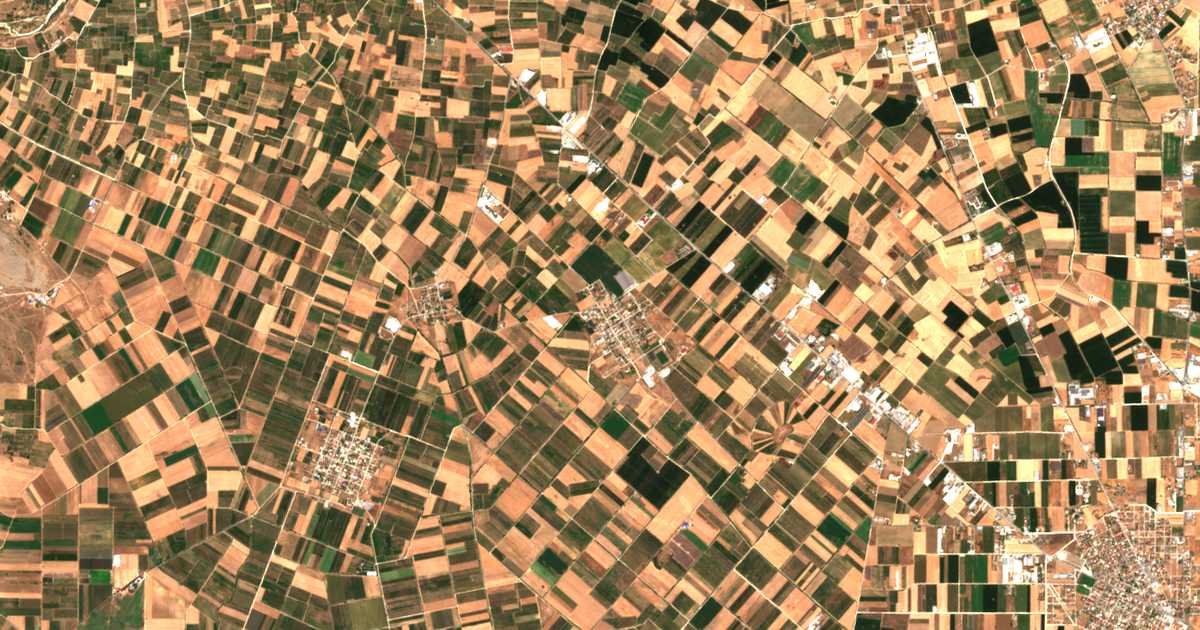 Mapa por satélite de Déndra