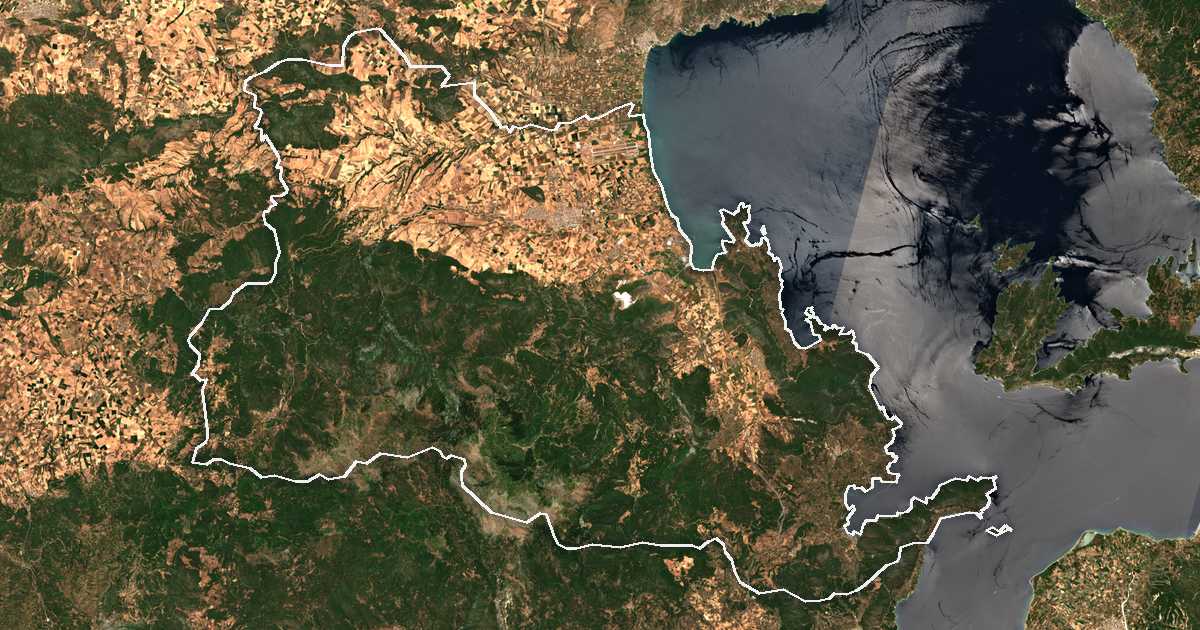Imagen de satélite con el límite trazado: Dímos Almyroú