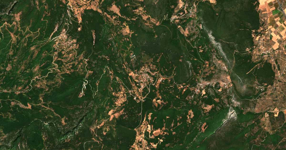 Mapa por satélite de Vrýnaina