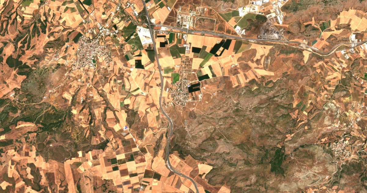 Mapa por satélite de Ágios Geórgios Ferón