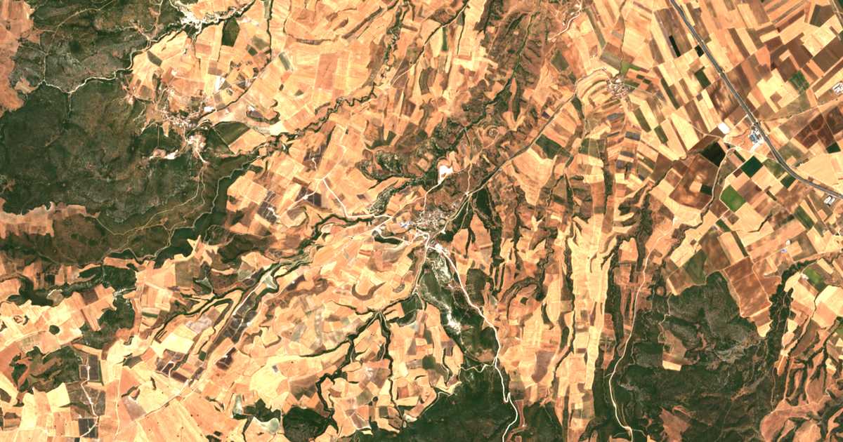 Mapa por satélite de Mikrón Perivolákion