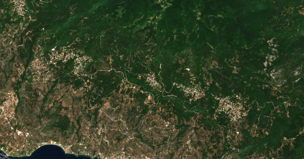 Mapa por satélite de Pinakátes