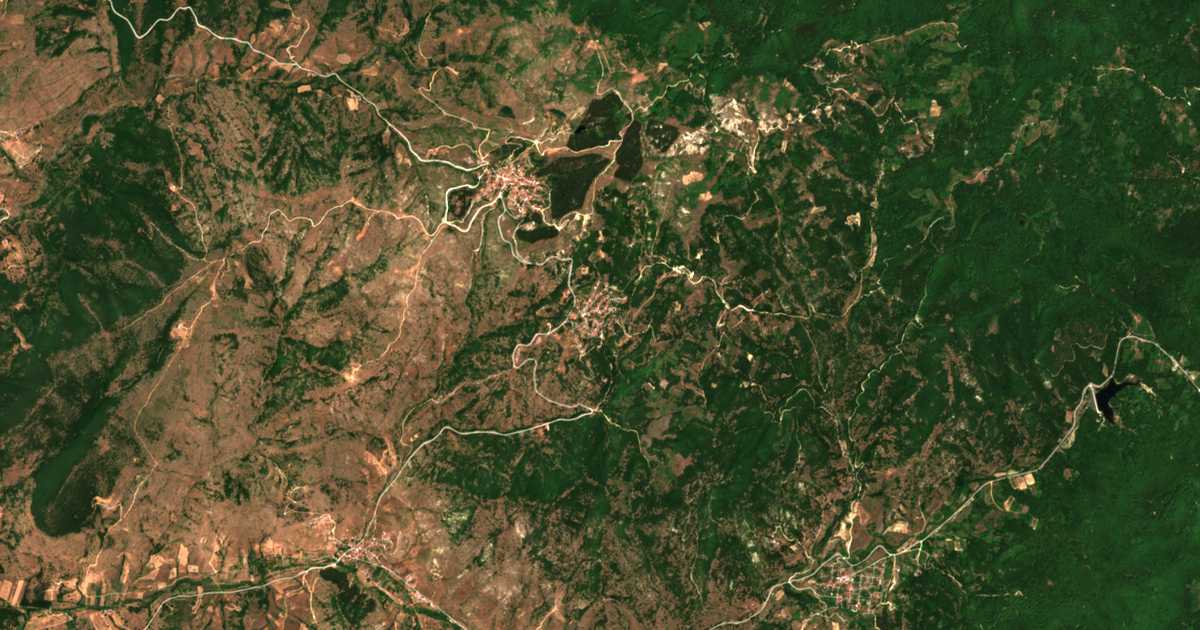 Mapa por satélite de Achelináda